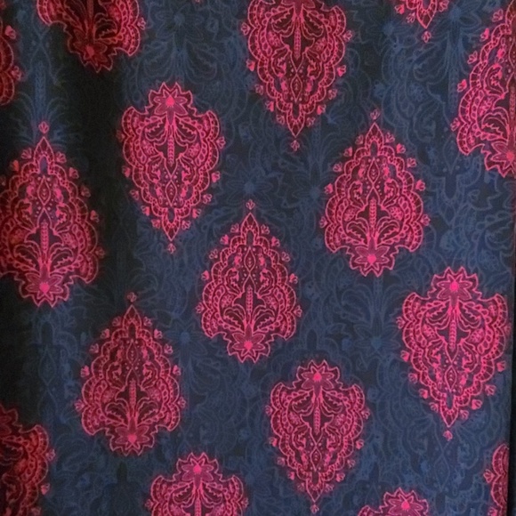 Lularoe - Picture 2 of 3